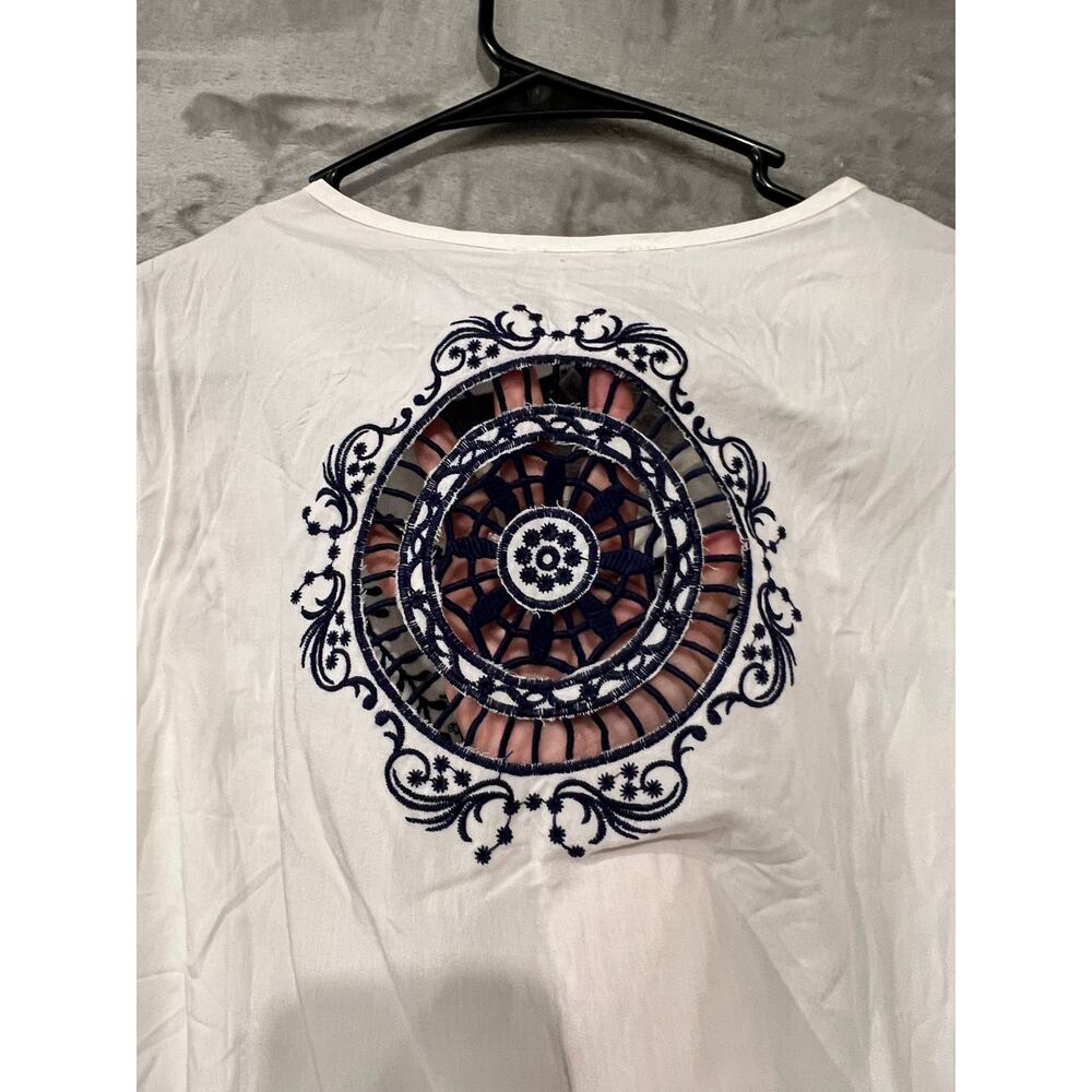 Solitaire Women’s Embroidered Tunic Top NWT Boho Peasant Blouse Cut Out Designs - Picture 5 of 9